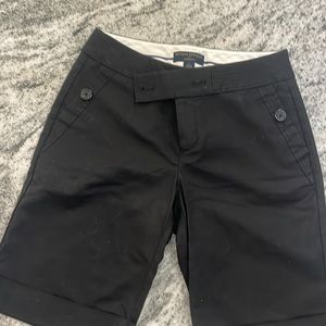 Size 4 banana republic, Jackson fit Bermuda shorts